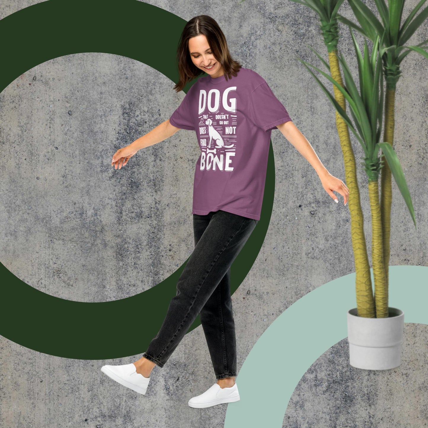 Comfort Unisex T-shirt B - A dog that doesn't go out does not find a bone
