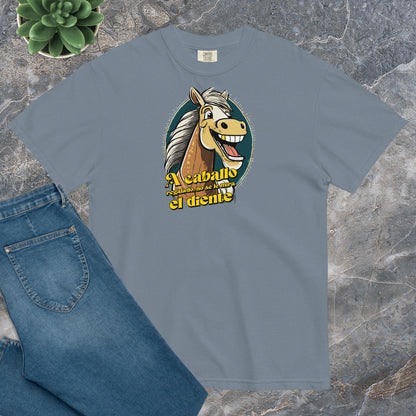 Camiseta Confort Unisex A - A Caballo regalado no se le mira el diente