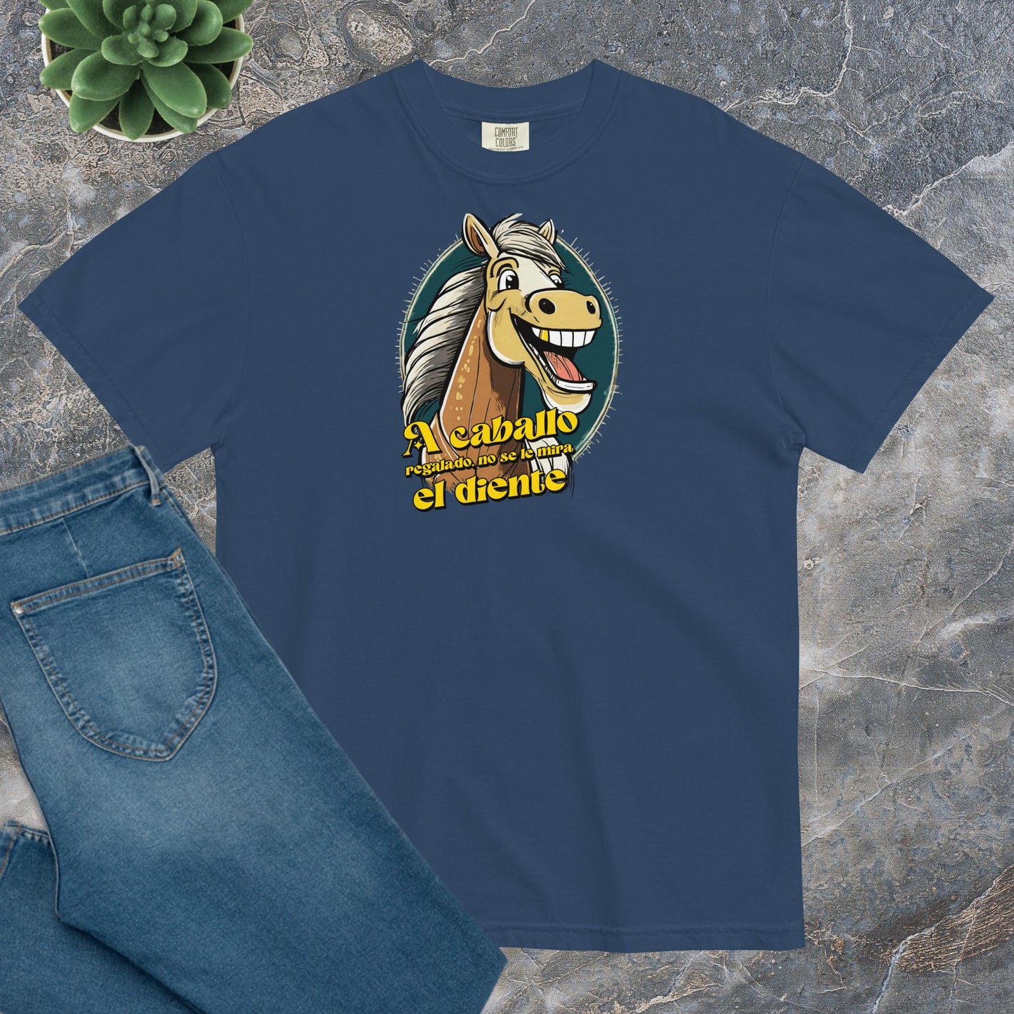 Camiseta Confort Unisex A - A Caballo regalado no se le mira el diente