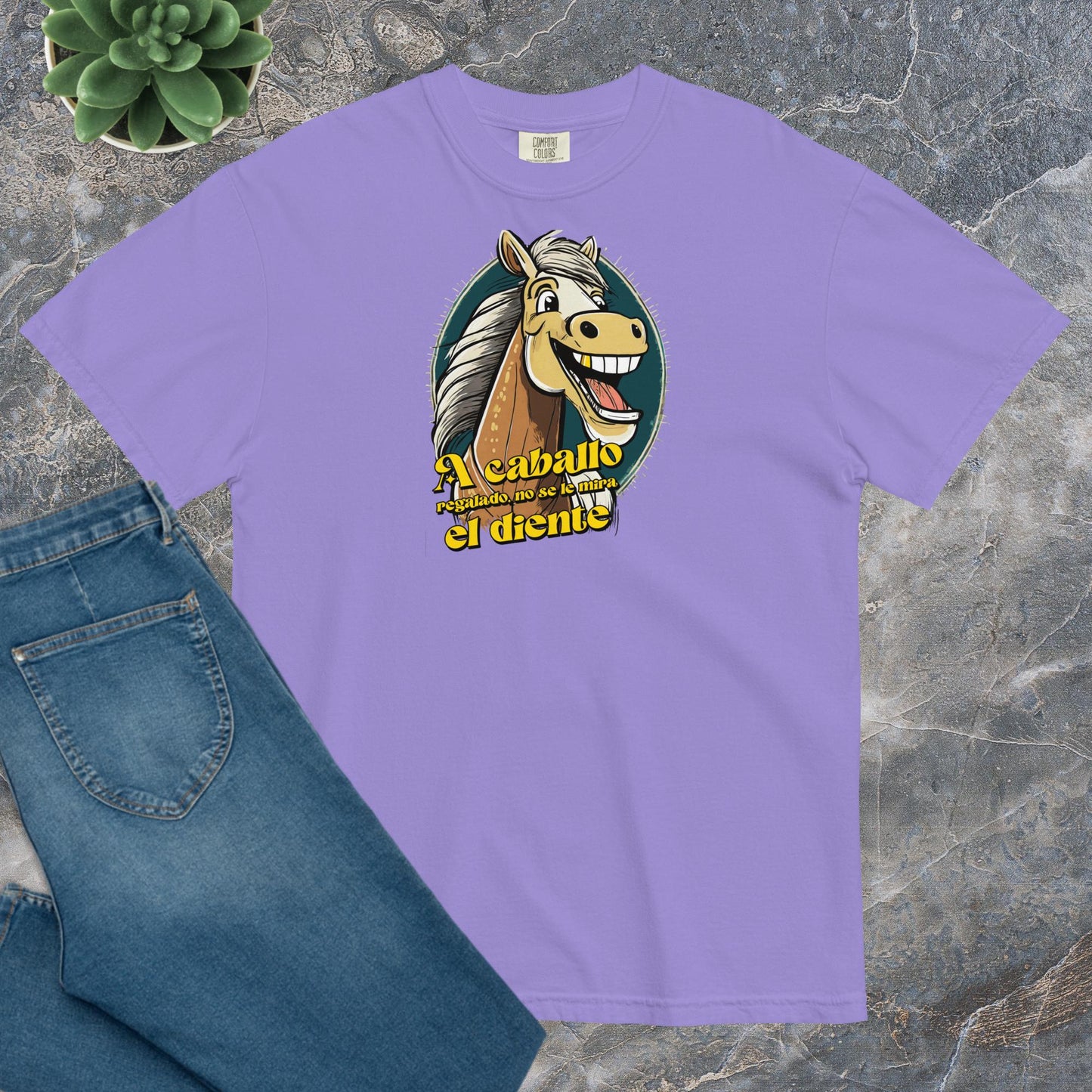 Camiseta Confort Unisex A - A Caballo regalado no se le mira el diente